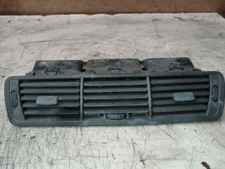 bontott PEUGEOT 807 Középső Szellőző