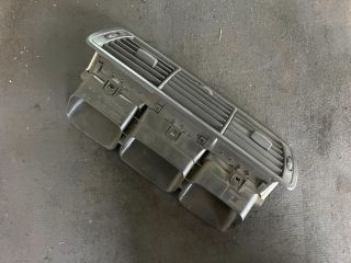 bontott PEUGEOT 807 Középső Szellőző