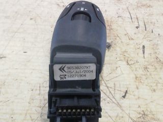 bontott PEUGEOT 807 Rádió / CD Kapcsoló