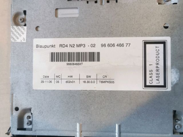 bontott PEUGEOT 807 Rádió / CD