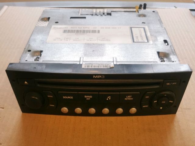 bontott PEUGEOT 807 Rádió / CD