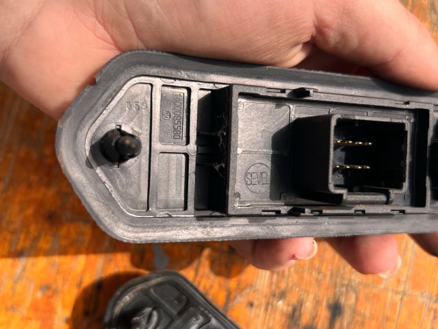 bontott PEUGEOT 807 Tolóajtó Érintkező