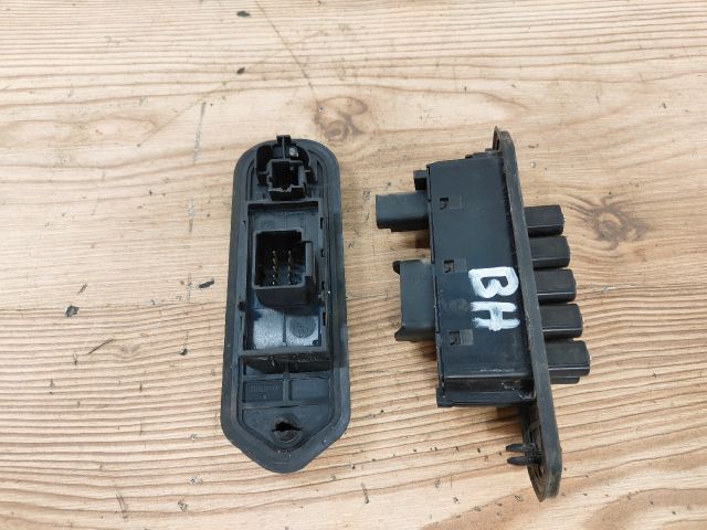 bontott PEUGEOT 807 Tolóajtó Érintkező