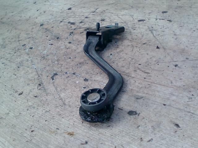 bontott PEUGEOT 807 Tolóajtó Sín Görgő