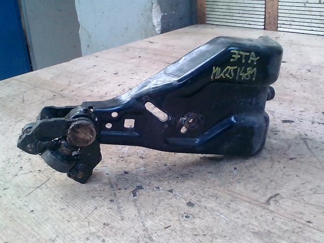 bontott PEUGEOT 807 Tolóajtó Sín Görgő