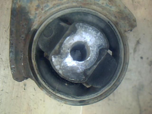 bontott PEUGEOT BIPPER Bal első Lengőkar