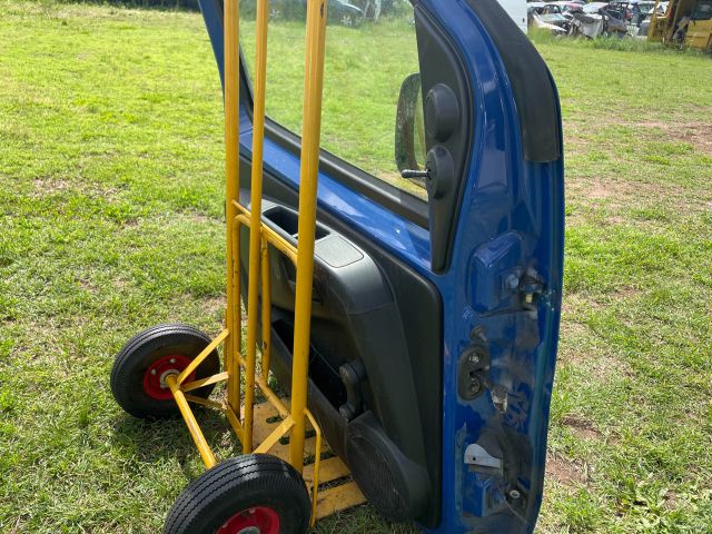 bontott PEUGEOT BIPPER Bal első Ajtó (Részeivel)