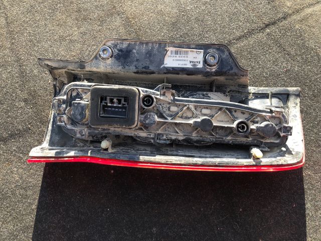 bontott PEUGEOT BIPPER Bal Hátsó Lámpa