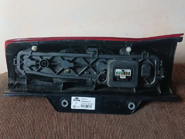 bontott PEUGEOT BIPPER Bal Hátsó Lámpa