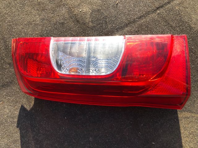 bontott PEUGEOT BIPPER Bal Hátsó Lámpa