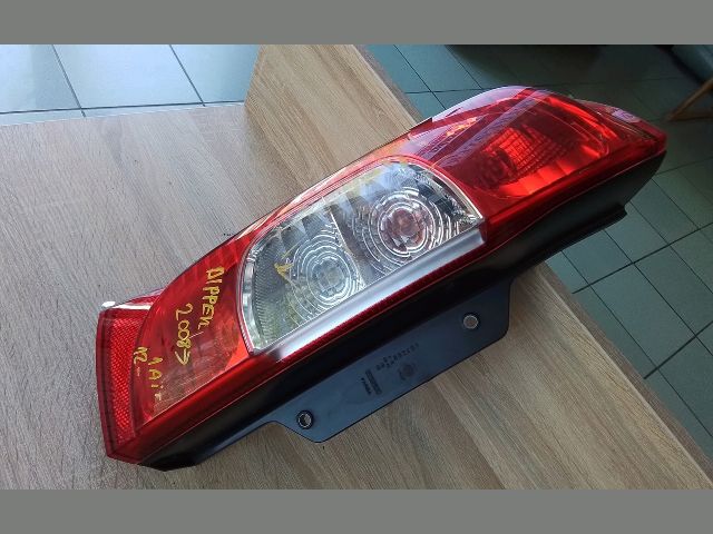 bontott PEUGEOT BIPPER Bal Hátsó Lámpa