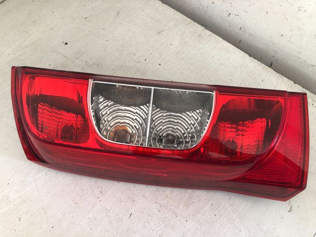 bontott PEUGEOT BIPPER Bal Hátsó Lámpa