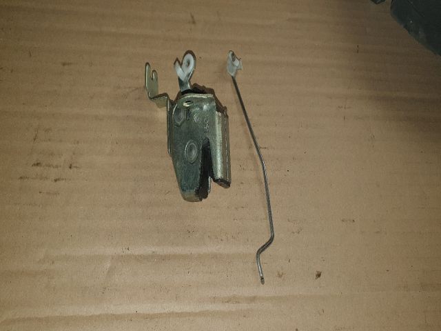 bontott PEUGEOT BIPPER Csomagtérajtó Zárszerkezet