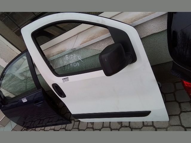 bontott PEUGEOT BIPPER Jobb első Ajtó (Részeivel)