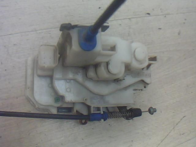 bontott PEUGEOT BIPPER Jobb első Ajtózár