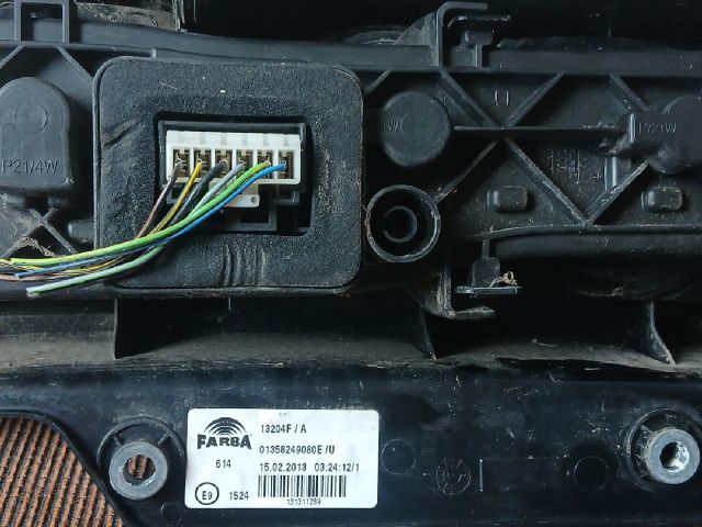 bontott PEUGEOT BIPPER Jobb Hátsó Lámpa