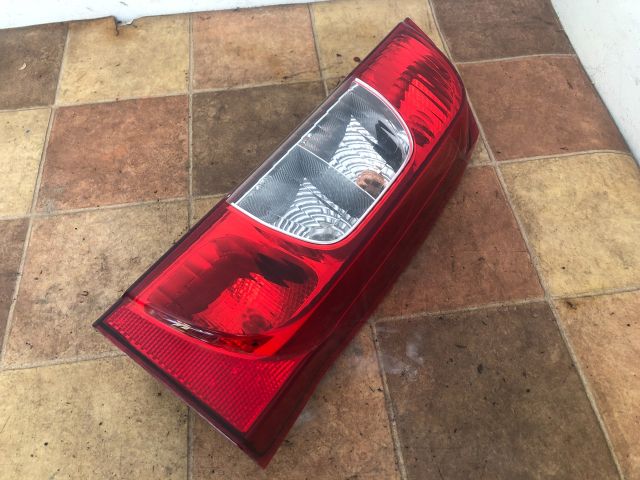 bontott PEUGEOT BIPPER Jobb Hátsó Lámpa