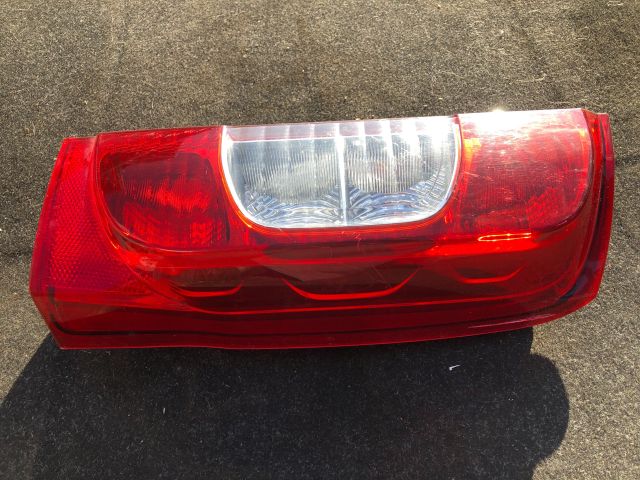 bontott PEUGEOT BIPPER Jobb Hátsó Lámpa