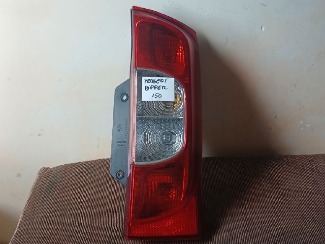 bontott PEUGEOT BIPPER Jobb Hátsó Lámpa