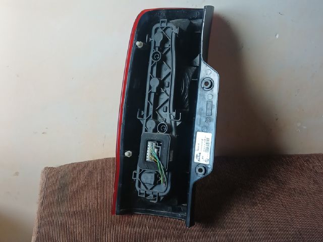 bontott PEUGEOT BIPPER Jobb Hátsó Lámpa