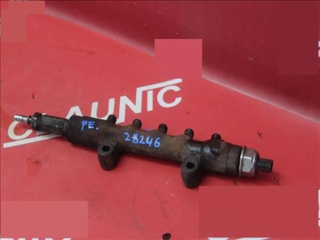 bontott PEUGEOT BOXER Porlasztó Sor / Híd