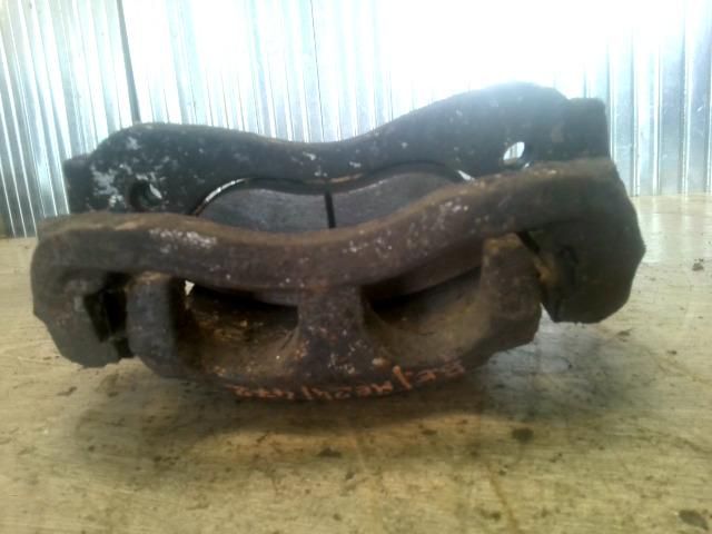 bontott PEUGEOT BOXER Bal első Féknyereg Munkahengerrel