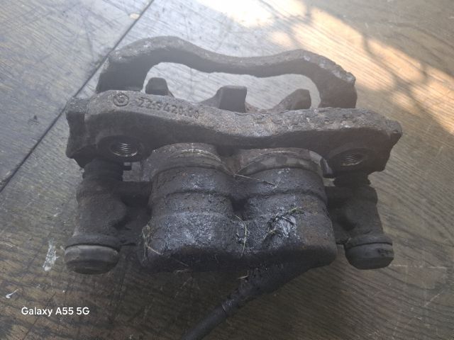 bontott PEUGEOT BOXER Jobb első Féknyereg Munkahengerrel