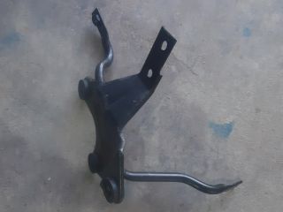 bontott PEUGEOT BOXER Kiegyenlítő Tartály Tartó