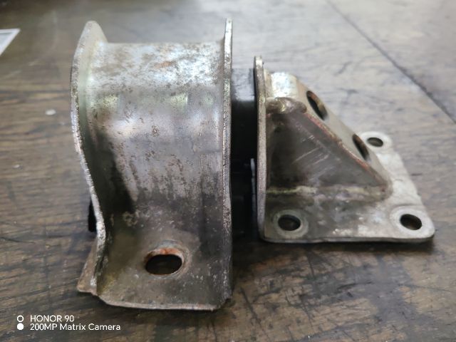 bontott PEUGEOT BOXER Motor Tartó Bak Bal