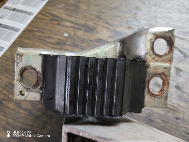 bontott PEUGEOT BOXER Motor Tartó Bak Bal