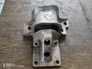 bontott PEUGEOT BOXER Motor Tartó Bak Bal