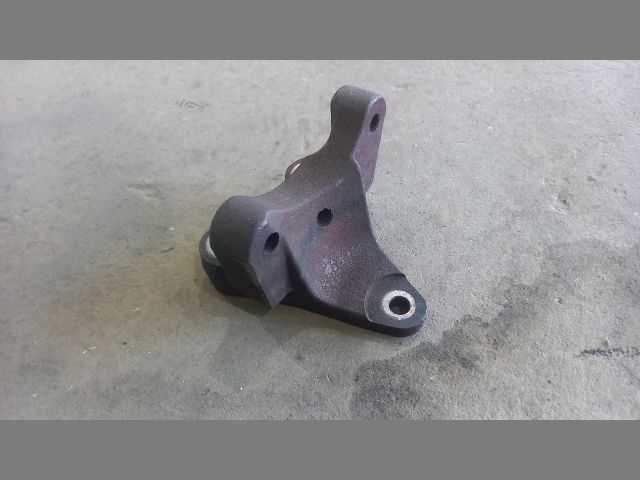 bontott PEUGEOT BOXER Motor Tartó Bak (Fém)