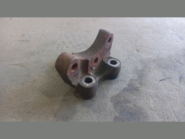 bontott PEUGEOT BOXER Motor Tartó Bak (Fém)