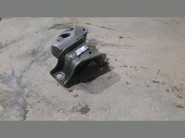 bontott PEUGEOT BOXER Motor Tartó Bak (Pozíciófüggetlen)