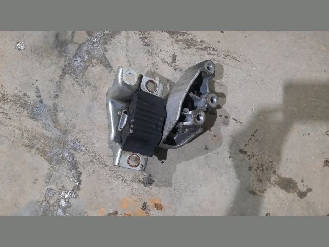 bontott PEUGEOT BOXER Motor Tartó Bak (Pozíciófüggetlen)