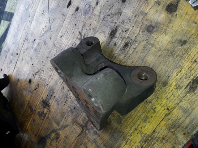 bontott PEUGEOT BOXER Váltó Tartó Bak (Pozíciófüggetlen)