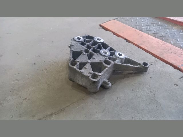 bontott PEUGEOT BOXER Váltó Tartó Bak (Pozíciófüggetlen)