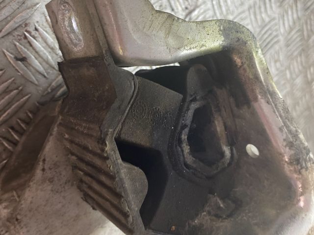 bontott PEUGEOT BOXER Motor Tartó Bak (Pozíciófüggetlen)