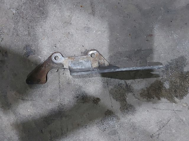 bontott PEUGEOT BOXER Motor Tartó Bak (Fém)