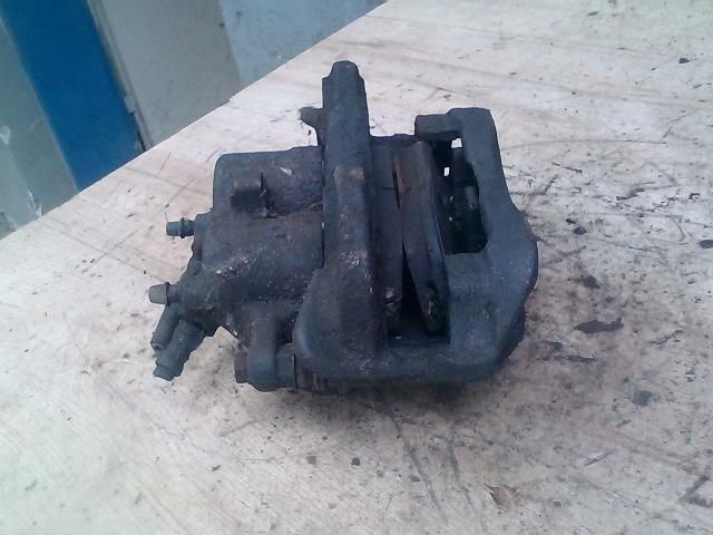 bontott PEUGEOT BOXER Bal első Féknyereg Munkahengerrel