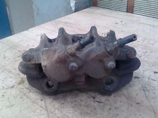 bontott PEUGEOT BOXER Jobb első Féknyereg Munkahengerrel