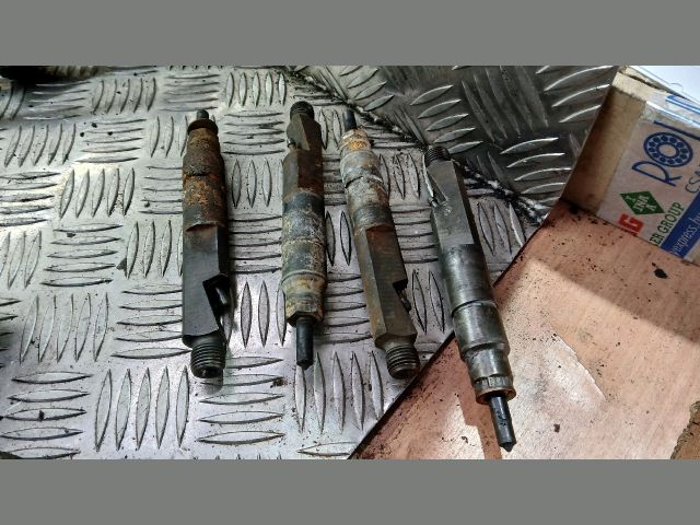 bontott PEUGEOT BOXER Porlasztó (1 db)