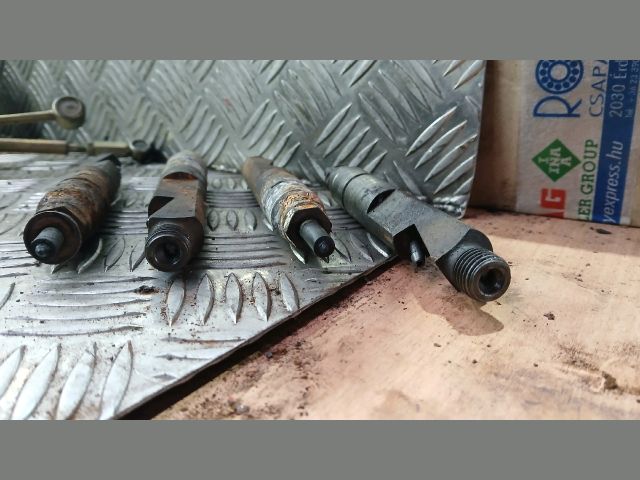 bontott PEUGEOT BOXER Porlasztó (1 db)