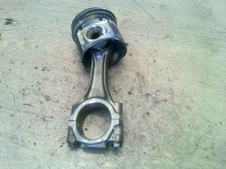 bontott PEUGEOT BOXER Dugattyú és Hajtókar