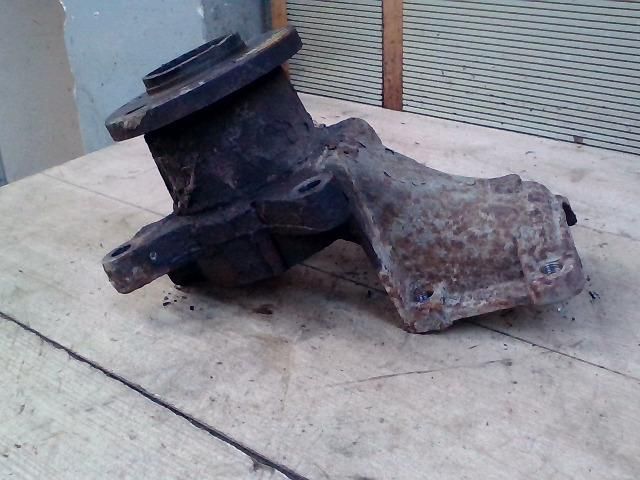 bontott PEUGEOT BOXER Bal első Csonkállvány Kerékaggyal