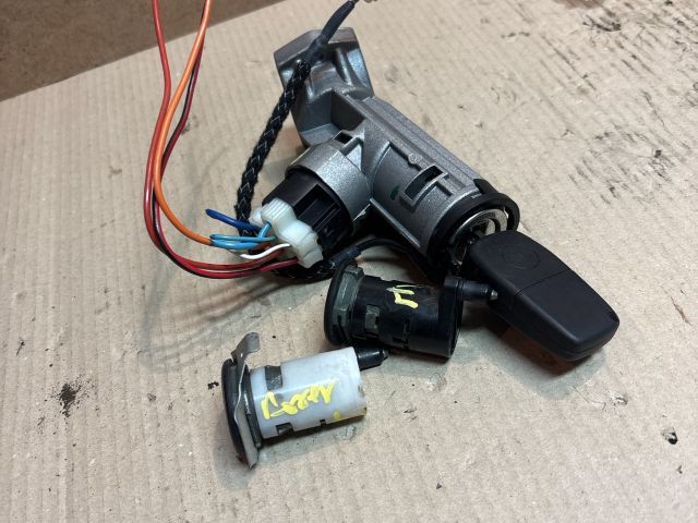 bontott PEUGEOT BOXER Gyújtáskapcsoló Házzal