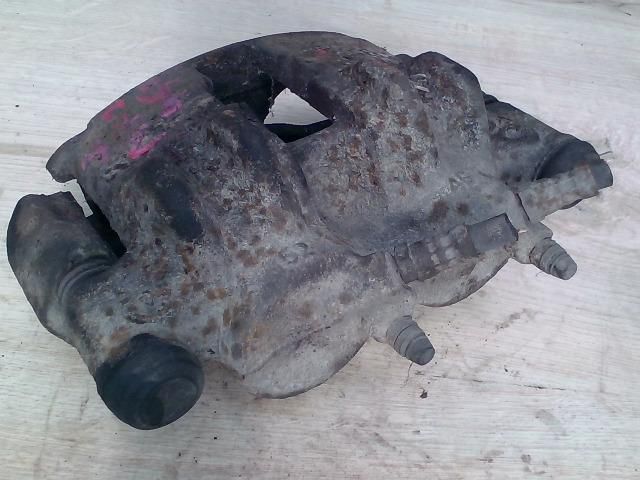 bontott PEUGEOT BOXER Jobb első Féknyereg Munkahengerrel