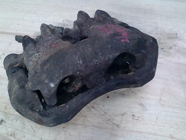 bontott PEUGEOT BOXER Jobb első Féknyereg Munkahengerrel