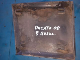 bontott PEUGEOT BOXER Bal B Oszlop Burkolat