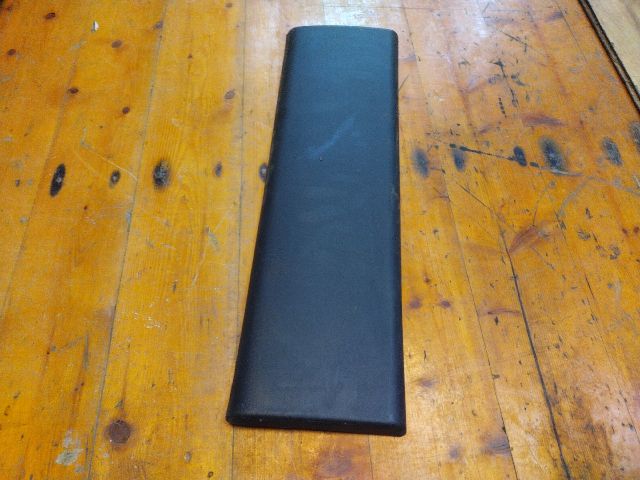 bontott PEUGEOT BOXER Bal B Oszlop Díszléc